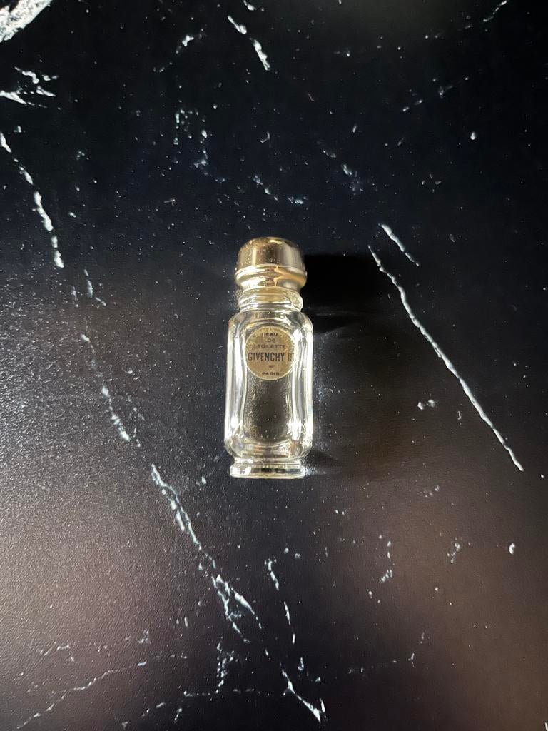 Vintage Givenchy lll Eau de Toilette miniatuur - Pierre Dina, Ophalen of Verzenden, Gebruikt