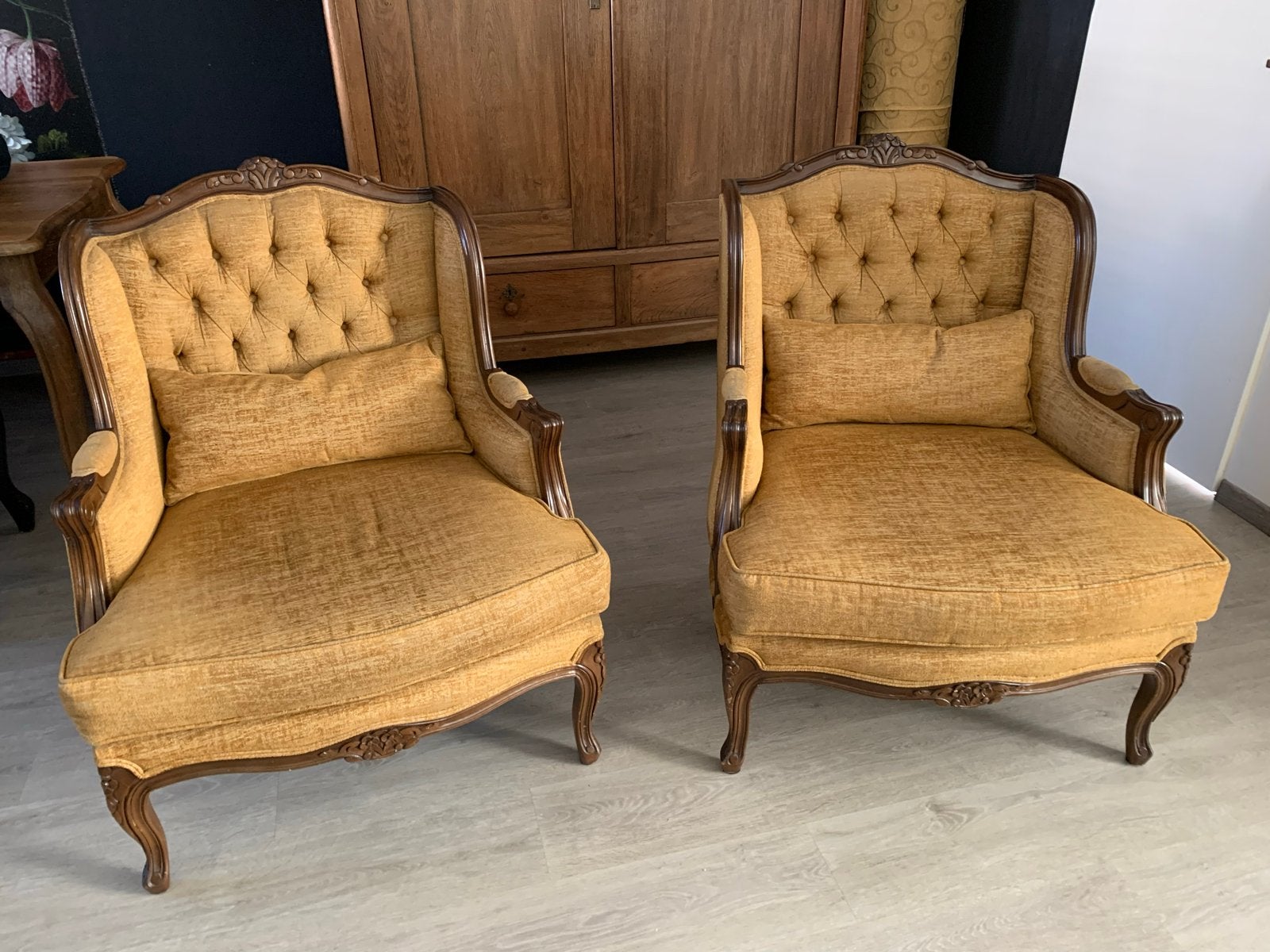 Set van 2 Queen Ann fauteuils in okergeel, Ophalen