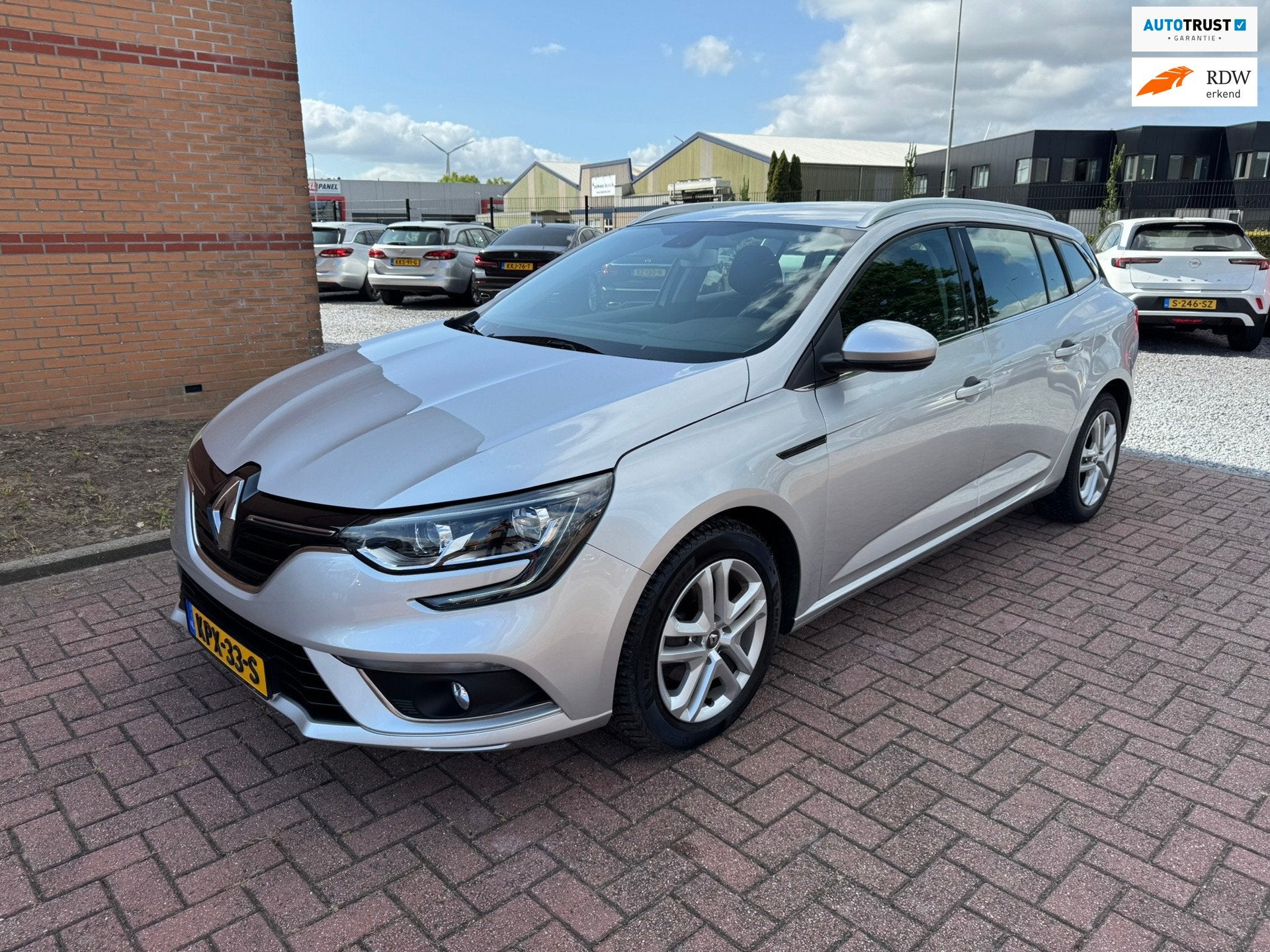 Renault Mégane Estate 1.5 dCi Zen Automaat Euro 6, Marge, A, Auto's, Dealer onderhouden, Stof, Gebruikt, 4 cilinders