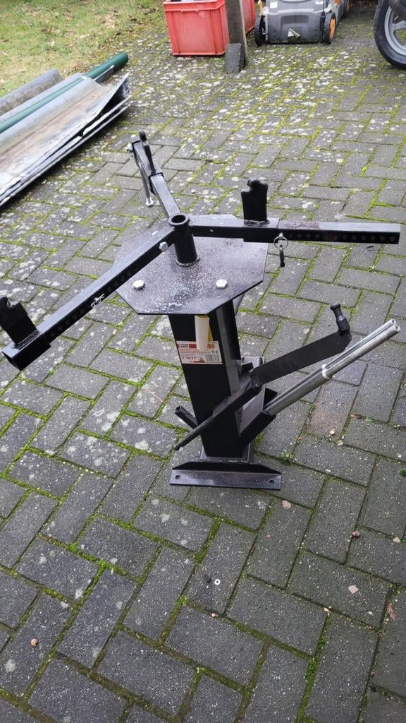 Bandenapparaat - Handmatig banden demonteren brommers, Ophalen of Verzenden, Gebruikt