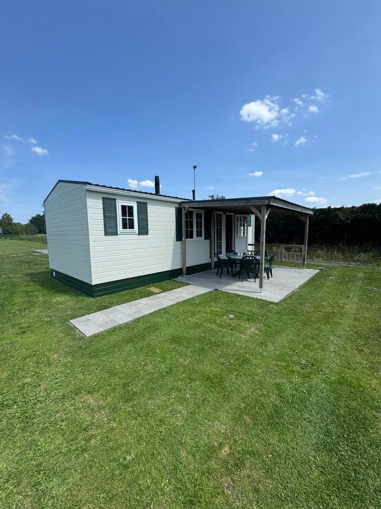 Chalet met grote staanplaats te koop, Caravans en Kamperen, Tot en met 6