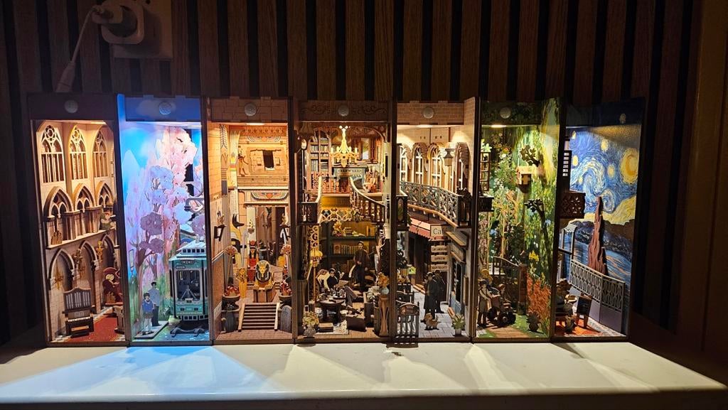 Booknooks, Zo goed als nieuw, Knutselwerk, Overige merken, Hout