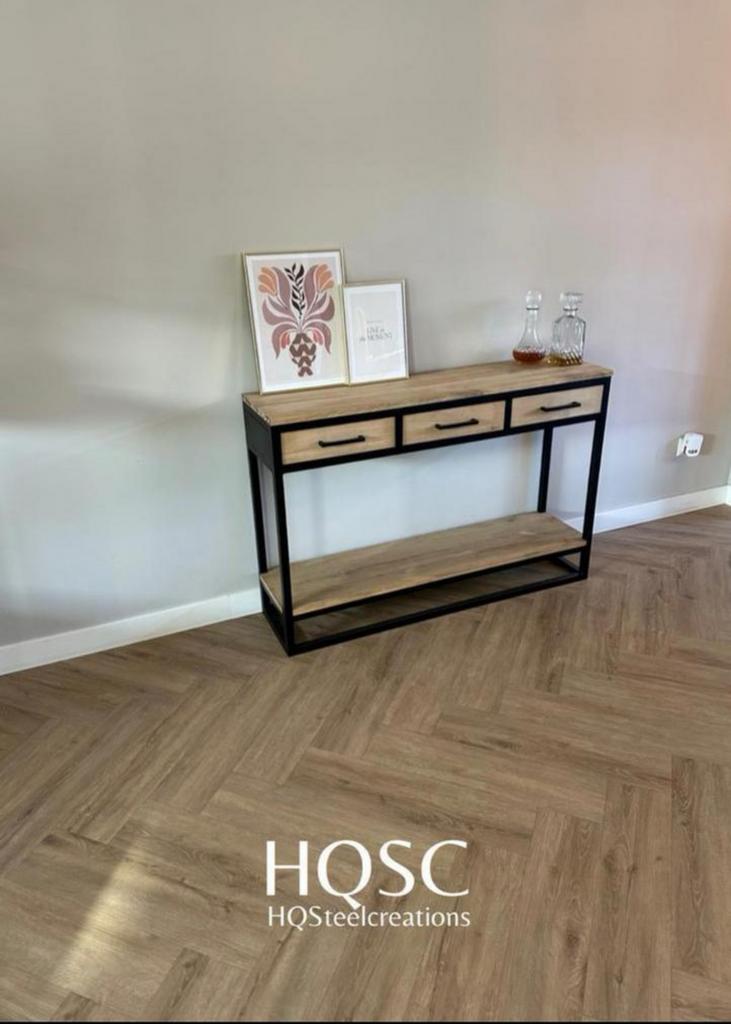 Foto 6 van Nieuwe side table op maat gemaakt met eiken hout poedercoat