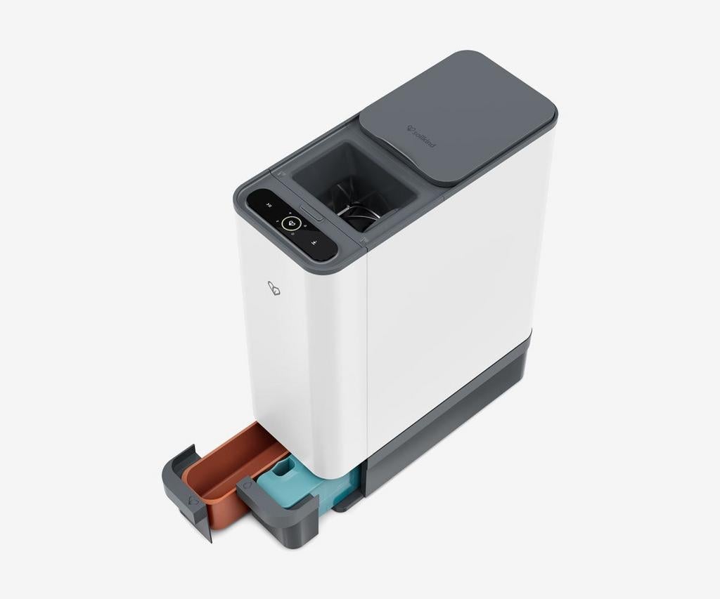 Soilkind compost machine, Ophalen