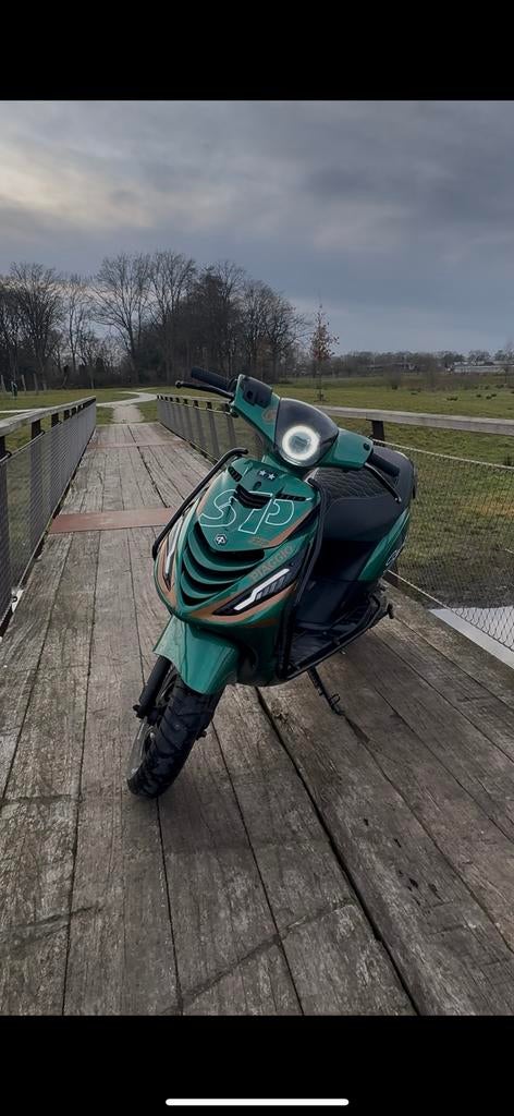 Zip 125cc 2T brom, Fietsen en Brommers, Ophalen of Verzenden, Zo goed als nieuw, Tweetakt, Zip