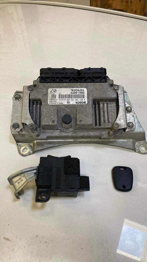 Citroen c1 Peugeot 107 Toyota aygo ecu transponder kastje, Auto-onderdelen, Elektronica en Kabels, Peugeot, Ophalen of Verzenden