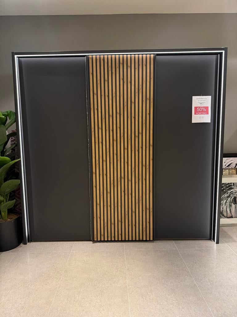 Denver Schuifdeurkast met Verlichting, Overige materialen, 200 cm of meer, Nieuw, Ophalen of Verzenden