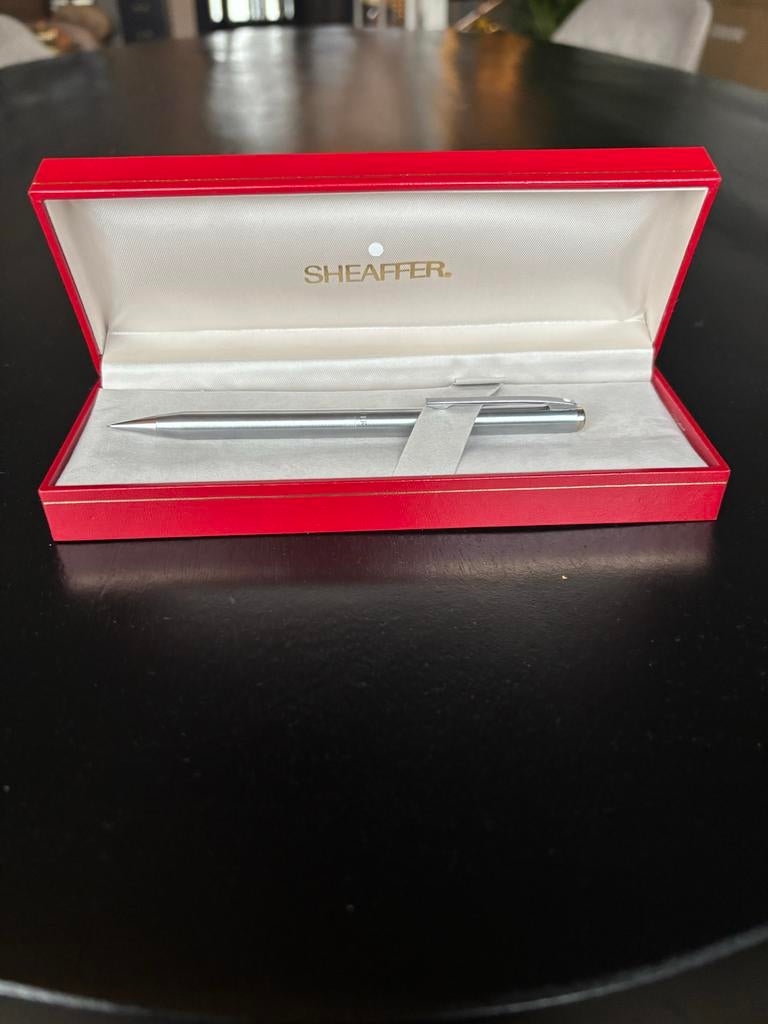 Stalen Sheaffer Vulpotlood, Verzamelen, Pennenverzamelingen, Sheaffer, Vulpotlood, Met doosje, Ophalen of Verzenden