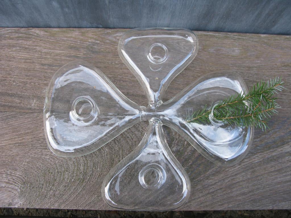 SERAX VAAS GLAS "TREFLE" FLORENCE BOUREL DESIGN, Overige kleuren, Ophalen of Verzenden, Minder dan 50 cm, Glas