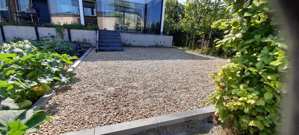 Tuin leeg halen/bestraing/boom stronk verwijderen