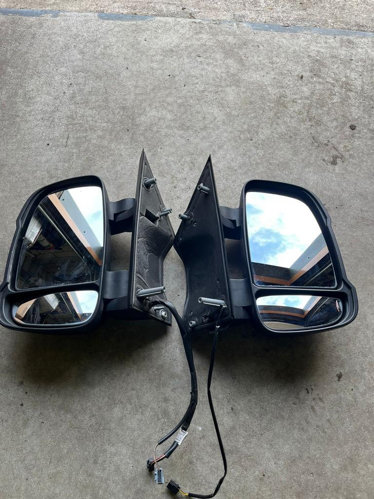 Cabine    mestklem voor Avant shovel, Voorwielaandrijving, 15 km/l, Euro 6, Wit