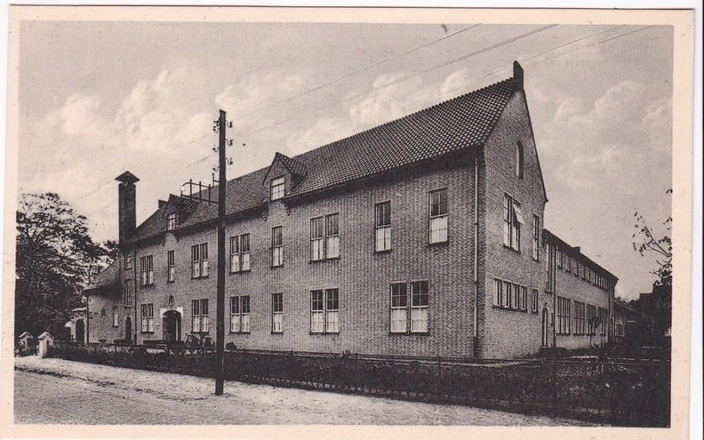 Lieshout (N.Br) St. Franciscus van Salesgesticht ca. 1935., Ophalen of Verzenden, 1920 tot 1940, Ongelopen, Noord-Brabant