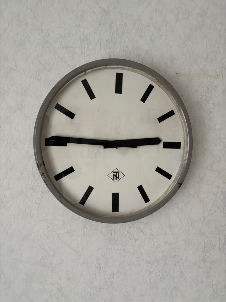 Stationsklok  industriële vintage klok ( NS ?), Huis en Inrichting, Woonaccessoires | Klokken, Ophalen of Verzenden, Gebruikt