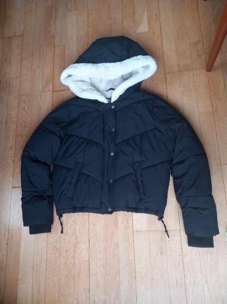 Hollister puffer winterjas donkerblauw maat S, Kleding | Dames, Jassen | Winter, Blauw, Ophalen of Verzenden, Maat 36 (S), Gedragen