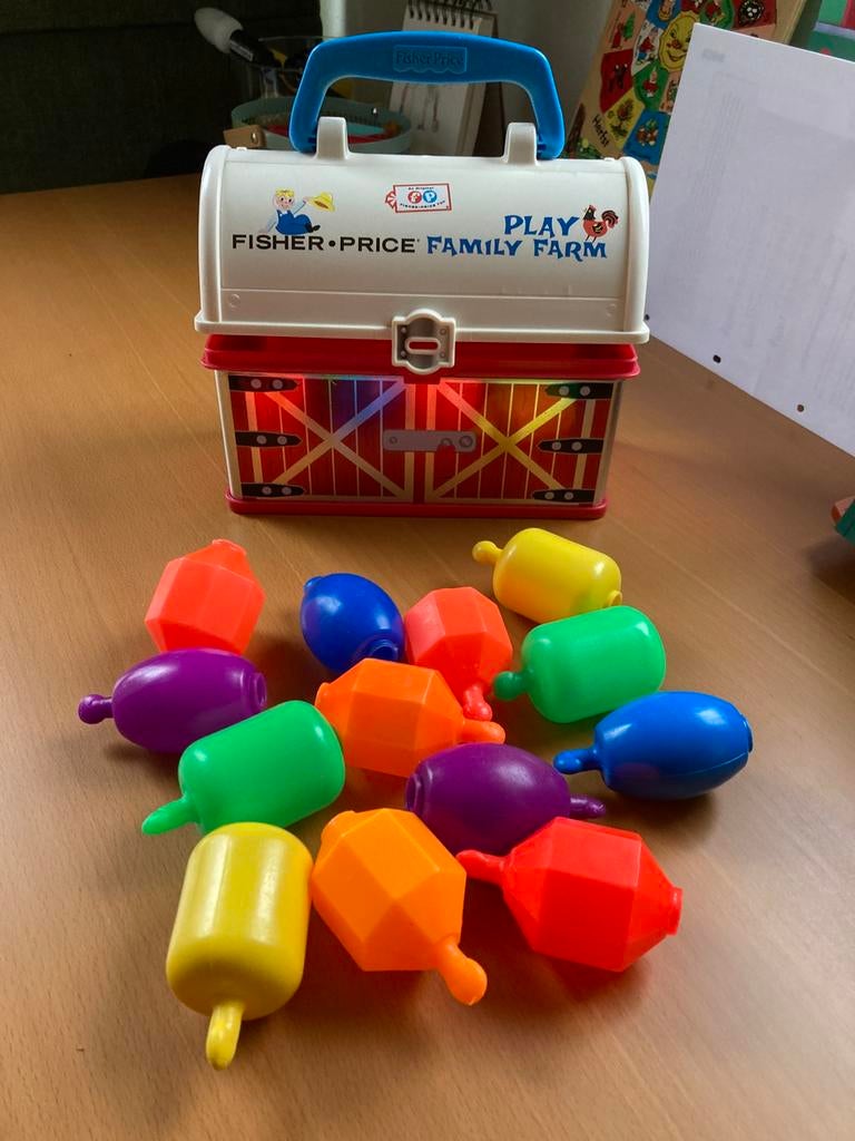 Vintage Fisher Price, Farm lunchbox, met FP Kralen., Kinderen en Baby's, Speelgoed | Fisher-Price, Ophalen of Verzenden, Gebruikt