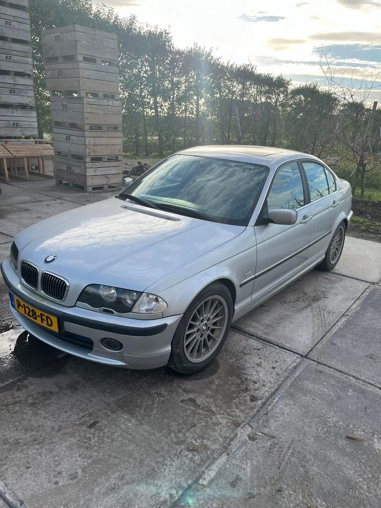 BMW 1999 Grijs, Auto's, BMW, 730 kg, 75 €/maand, 1700 kg, 1400 kg