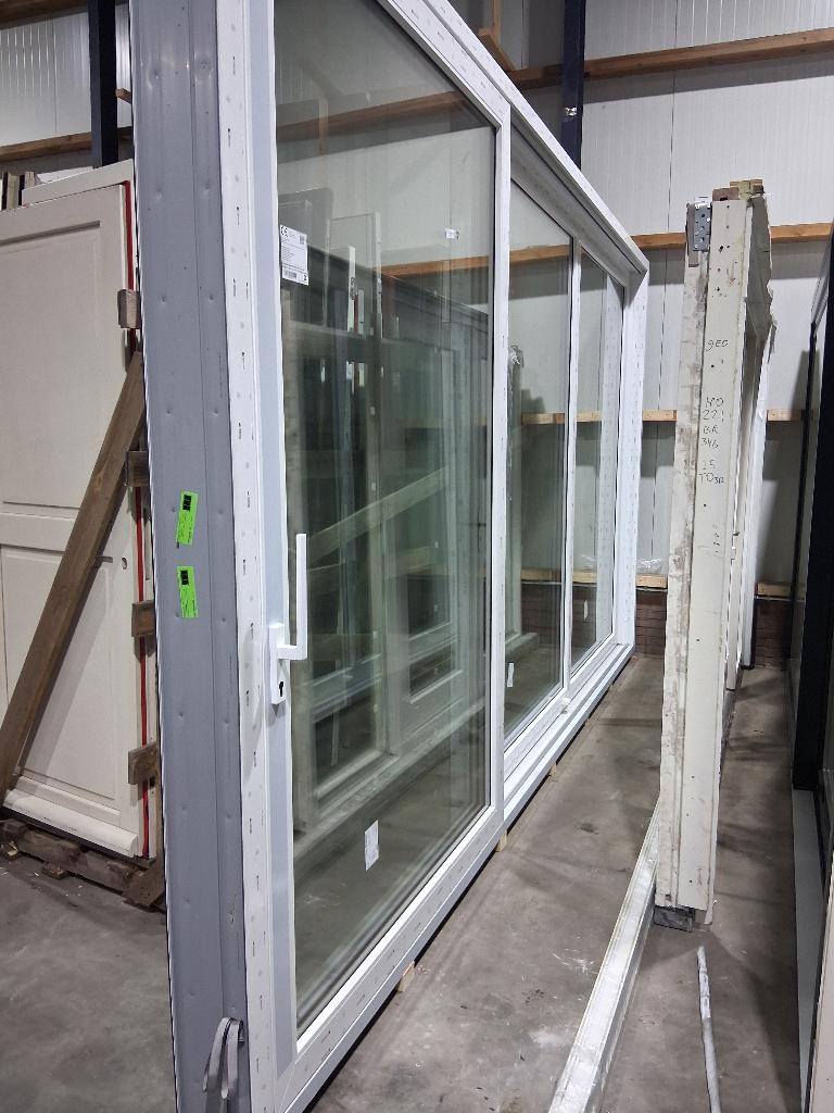 Nieuw XL schuifpui Trpile glas bezorgen factuur mogelijk, Kunststof, 225 cm of meer, Ophalen of Verzenden, Zo goed als nieuw