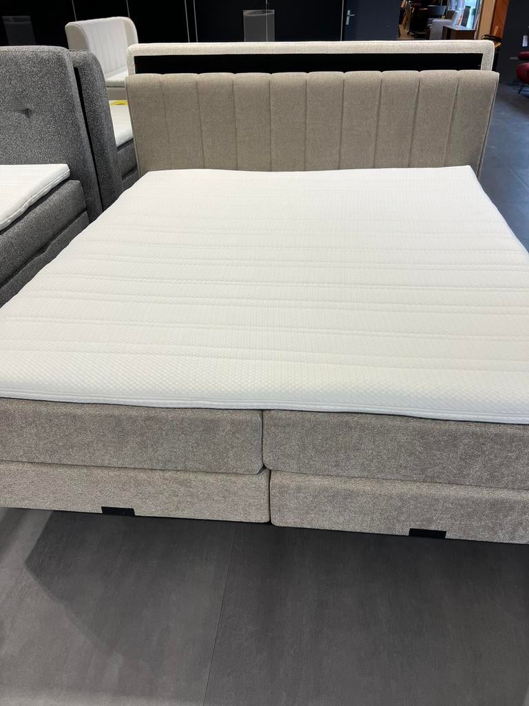 Eijerkamp collectie boxspring Macha, Huis en Inrichting, Slaapkamer | Boxsprings, Zo goed als nieuw, 180 cm, 200 cm, Tweepersoons