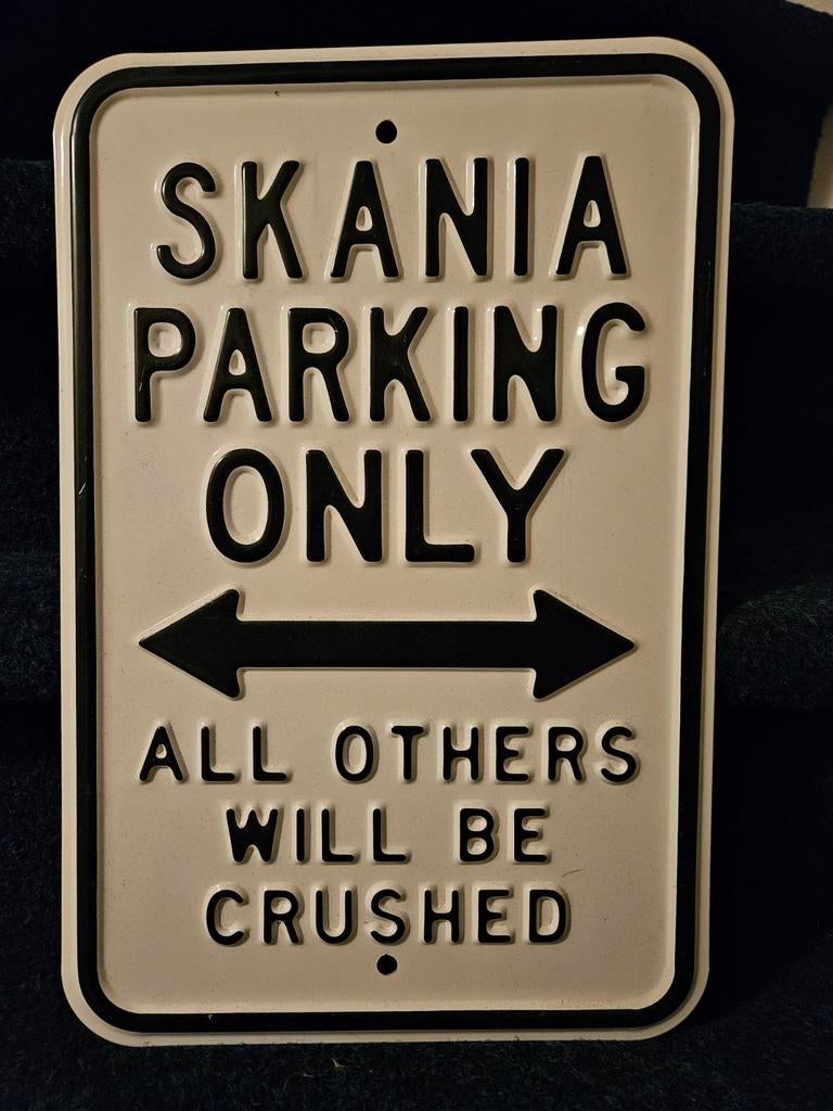 Skania parking only, Verzamelen, Merken en Reclamevoorwerpen, Ophalen of Verzenden, Reclamebord
