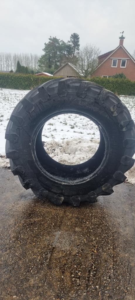 Niewe trelleborg 650 60 r34 tm 1000 vf, Ophalen