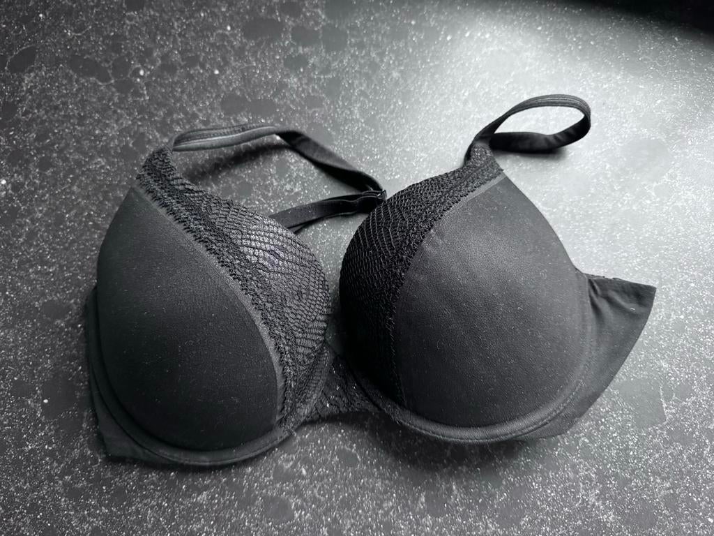 Victoria's Secret Zwarte BH, Kleding | Dames, Ondergoed en Lingerie, BH, Zwart, Verzenden