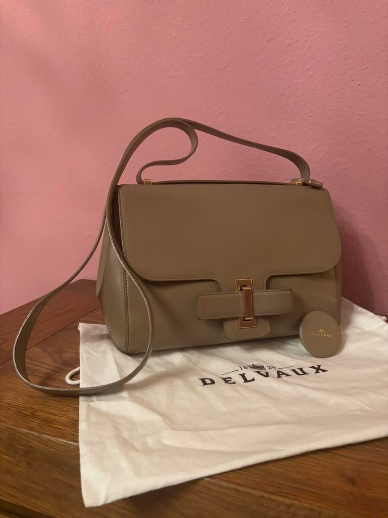Delvaux simplissime, Sieraden, Tassen en Uiterlijk, Tassen | Damestassen, Ophalen of Verzenden, Zo goed als nieuw