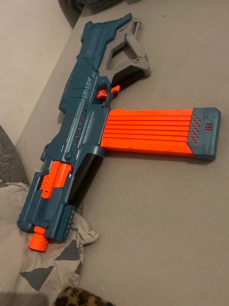Automatische Nerf Gun met Batterijen, Ophalen of Verzenden, Gebruikt, Jongen of Meisje