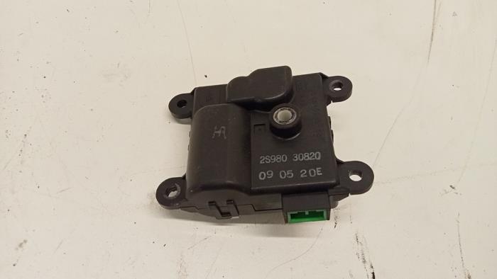 Kachelklep Motor van een Opel Agila, Gebruikt, -, -, Opel