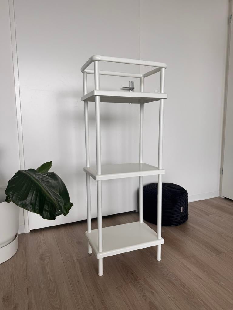 DYNAN Shelf Unit with Towel Rail / Kast met Handdoekrek, Ophalen, Zo goed als nieuw