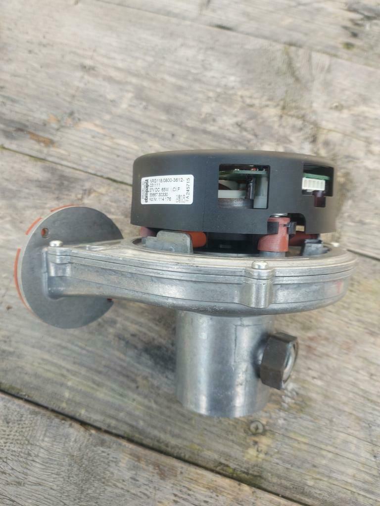 Remeha calenta 25&28C ventilator S100878, Doe-het-zelf en Verbouw, Ophalen of Verzenden, Gebruikt