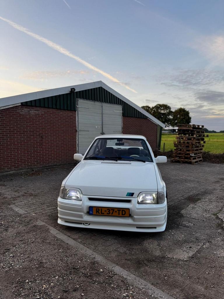 Ford Escort RS Turbo Look 1.4 CL 1987, foto 2