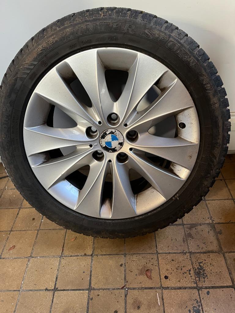 Set BMW winterbanden in de velg - 525 E 60, Ophalen, Gebruikt, Banden en Velgen, 17 inch