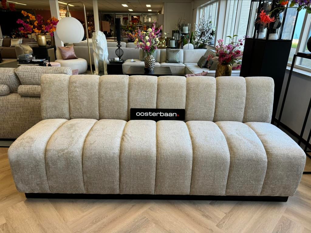 Luxe Teddy Velvet Eetkamerbank Lily 220cm Beige Sand NIEUW, Info@oosterbaanwonen.nl, Venus 31 8448CE Heerenveen, Nieuw, Stof