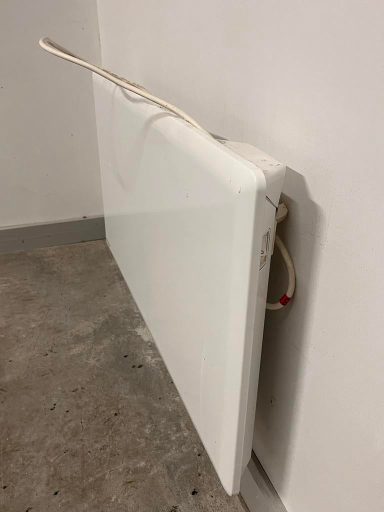 Elektrisch warmte paneel/convectoren/radiator, Doe-het-zelf en Verbouw, Ophalen, 30 tot 80 cm, Radiator, Minder dan 60 cm