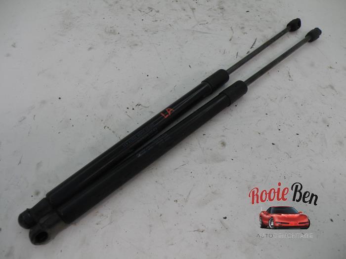 Set Gasdempers Achterklep van een Skoda Fabia, Auto-onderdelen, Gebruikt, -, -, Ophalen of Verzenden