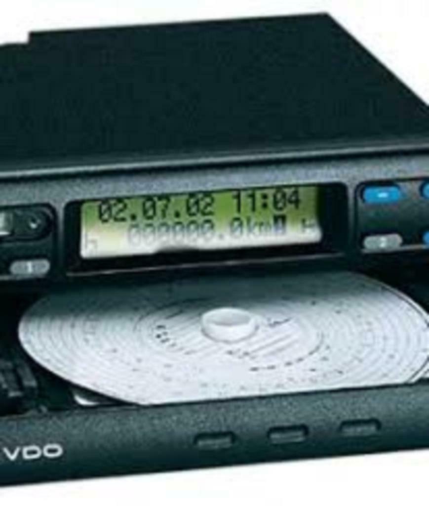 Tachografen gebruikt  gereviseerd en nieuw.VDO 1324 / 1381, Auto-onderdelen, Vrachtwagen-onderdelen, Elektronica en Kabels, Ophalen of Verzenden