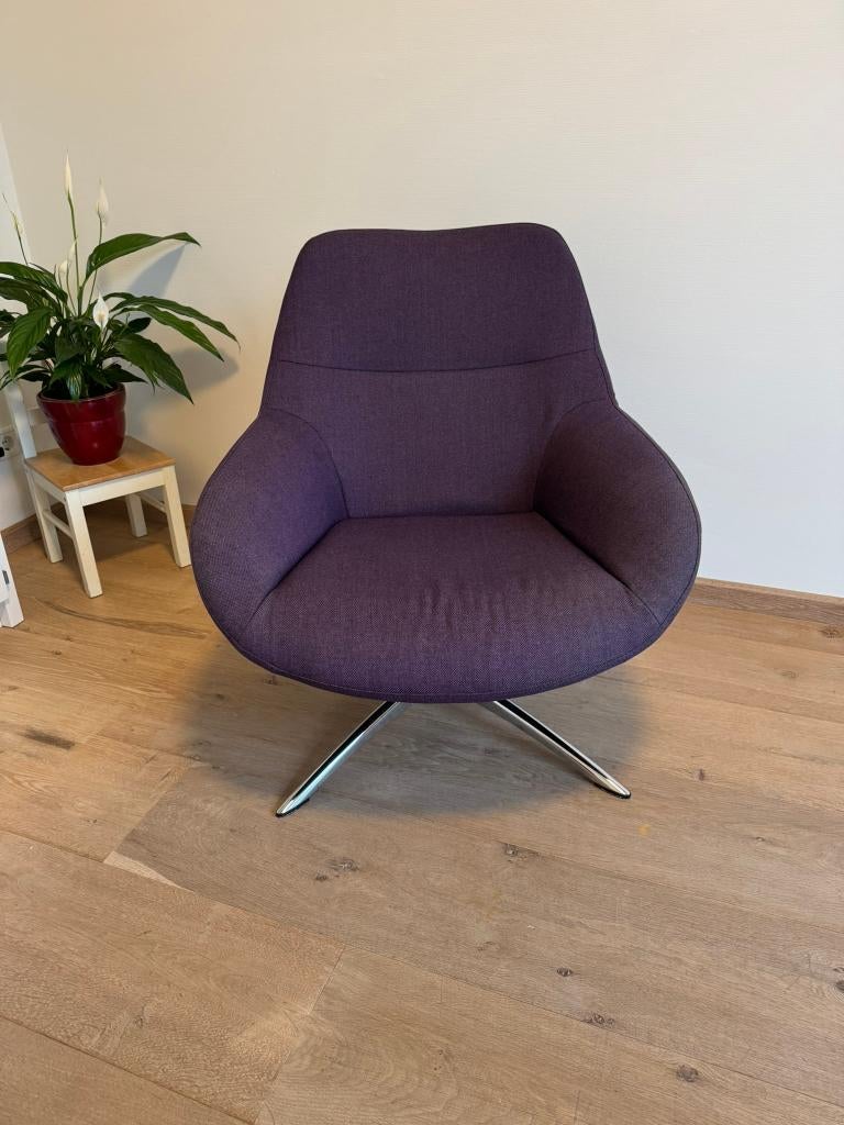 Topform fauteuil ‘Lily’ – Barcelona Purple, Huis en Inrichting, Fauteuils, Ophalen, Modern design, 75 tot 100 cm, Zo goed als nieuw