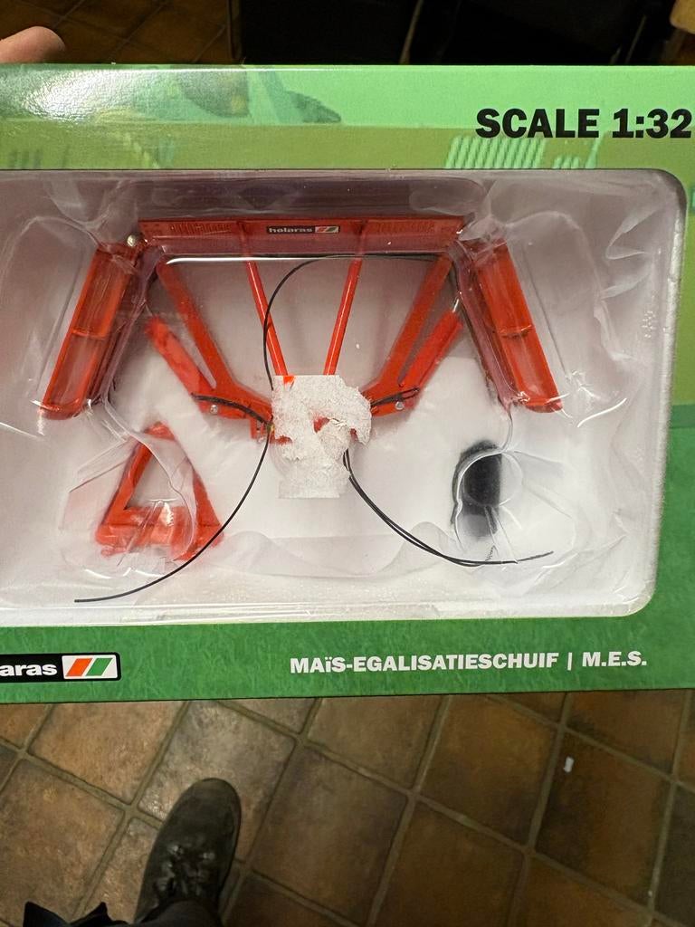 Holaras Maisschuif 1:32 - Nieuw in doos, Overige merken, 1:32 tot 1:50, Overige typen, Nieuw