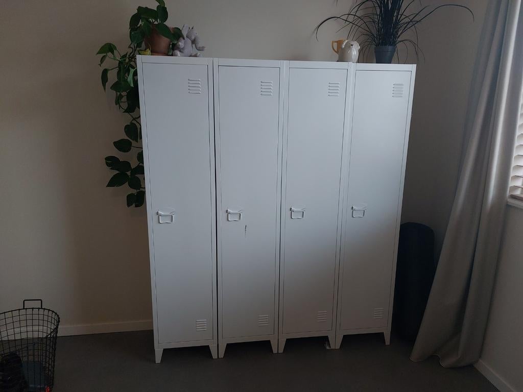 4 Kwantum Lockerkasten Leipzig Lichtgrijs - 38x38x180 cm, Ophalen, Gebruikt, Industrieel