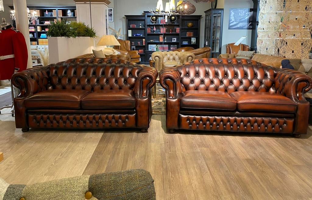 Originele Springvale chesterfield zithoek 2 x 2,5 zits bank, Huis en Inrichting, Banken | Bankstellen, Ophalen of Verzenden, 75 tot 100 cm