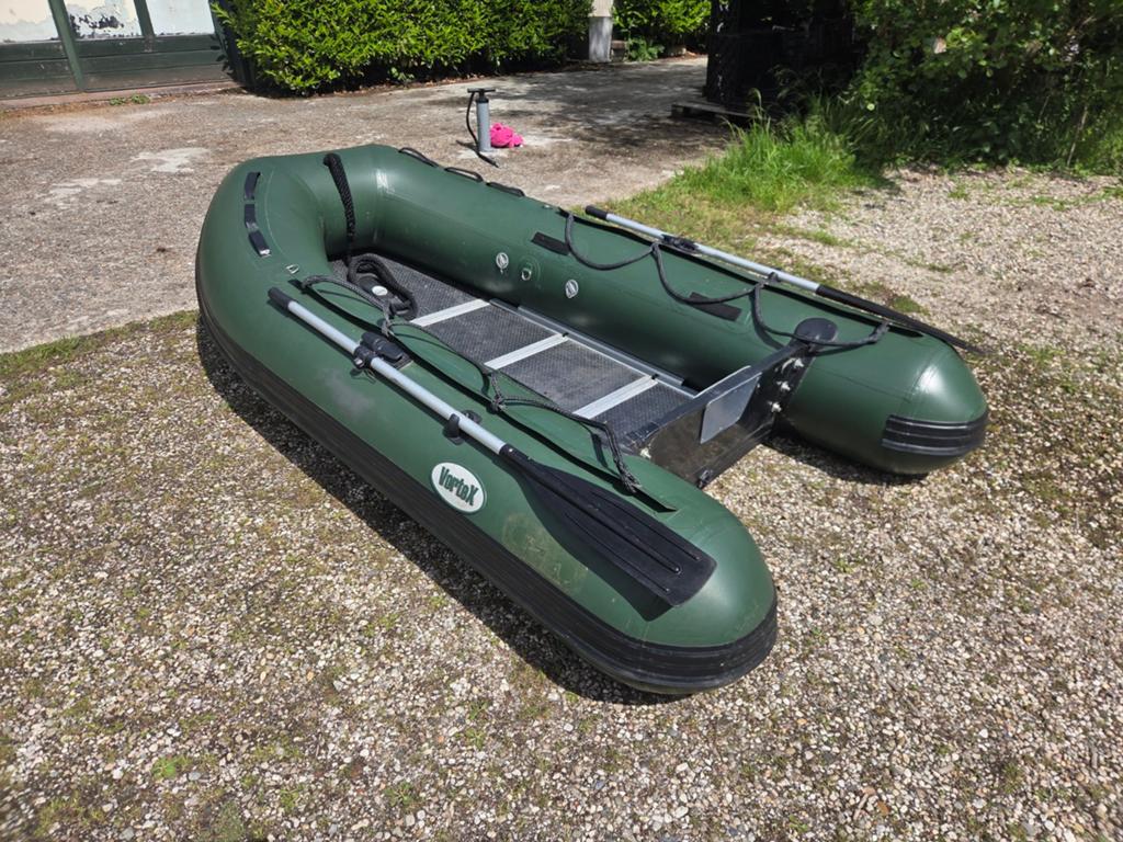 Vortex Rubberboot met Harde Bodem, Watersport en Boten, Rubberboten, Vortex, PVC, Peddels, Pomp, Buitenboordmotor, Ophalen