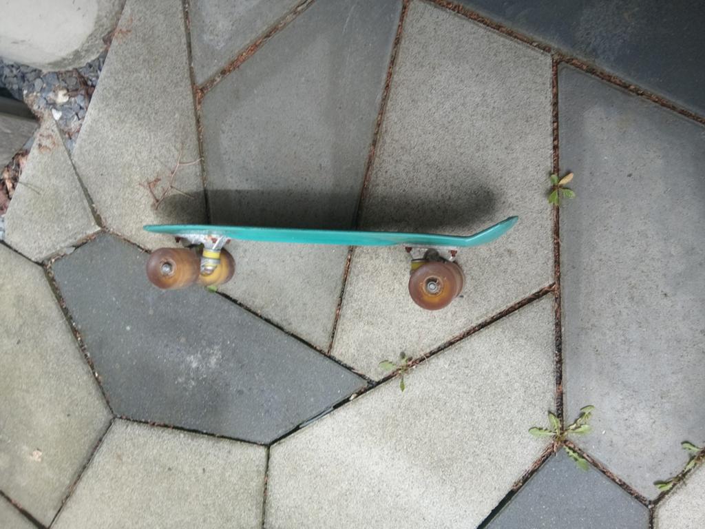 Groen skateboard met lichtgevende wielen, Ophalen of Verzenden, Gebruikt, Skateboard