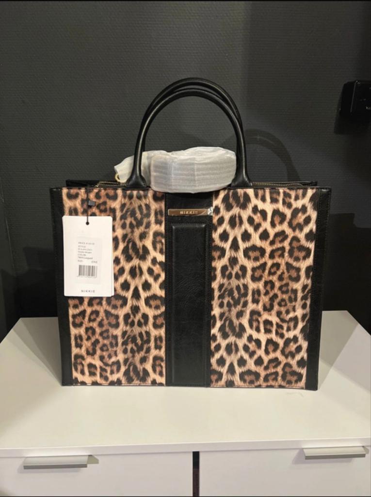 Hele mooie Nikkie  Leopard tas nieuw, Sieraden, Tassen en Uiterlijk, Tassen | Damestassen, Ophalen of Verzenden, Nieuw, Handtas