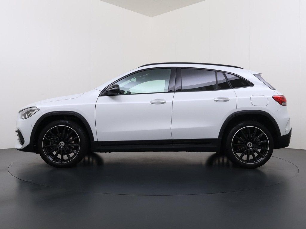 Mercedes-Benz GLA-klasse 250 e AMG Line | Trekhaak | 20" Mul, Auto's, Mercedes-Benz, 4 cilinders, 16 kWh, Wit, Bedrijf