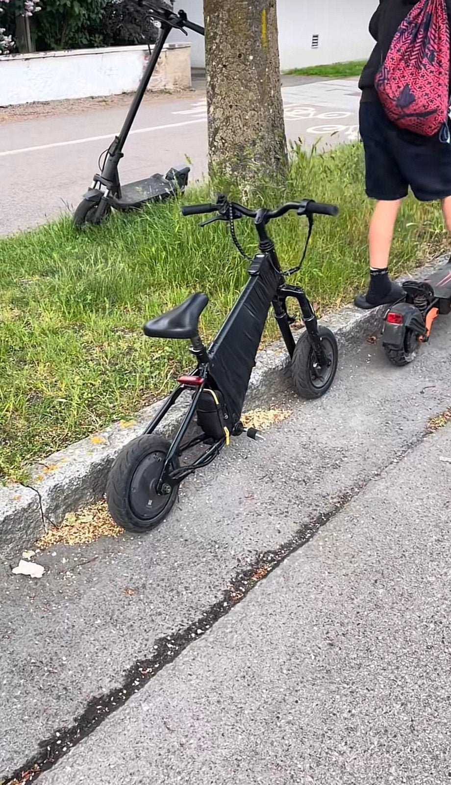 Mini suron GEZOCHT, Fietsen en Brommers, Steps, Ophalen of Verzenden, Zo goed als nieuw, Gewone step