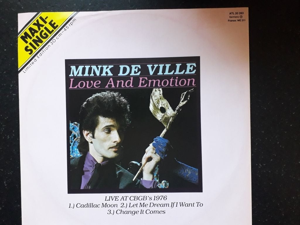 MINK DeVILLE - LOVE AND EMOTION - 12", Gebruikt, 12 inch, Limited edition, Verzenden