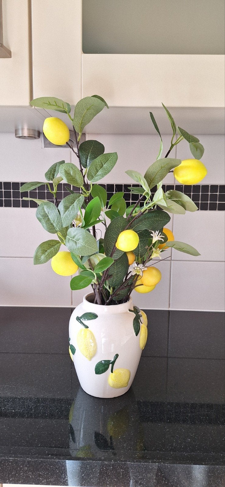 Decoratieve vaas met citroenen en citroentakken, Huis en Inrichting, Met patroon/structuur, Wit, Ophalen of Verzenden, Zo goed als nieuw