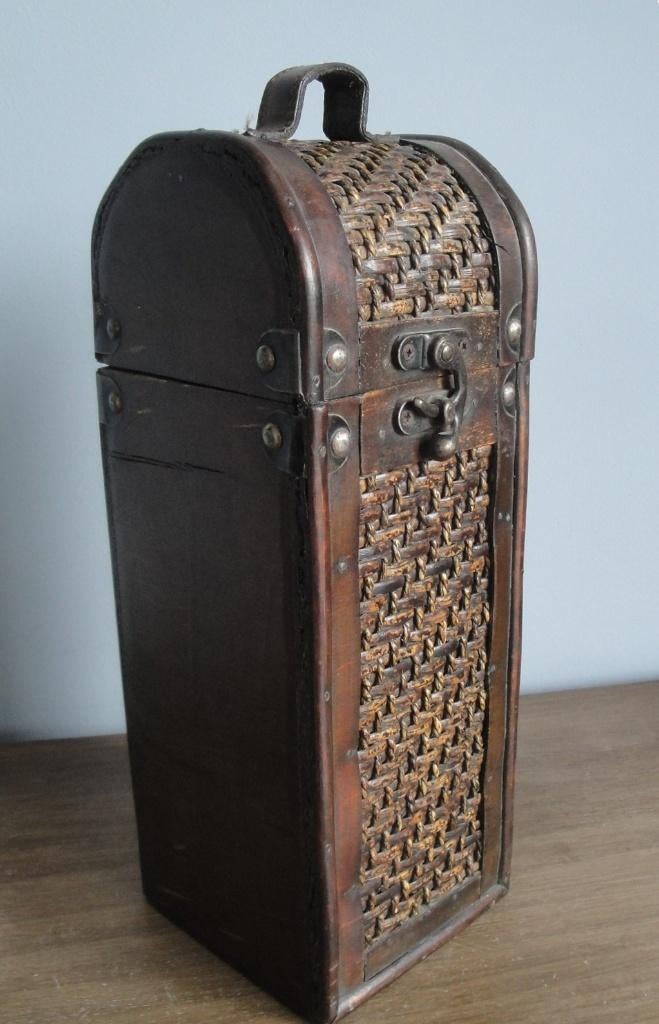 LEUKE OUDE BROCANTE HOUTEN WIJNKOFFER, Gebruikt, Ophalen of Verzenden, Minder dan 5 flessen, Minder dan 50 cm