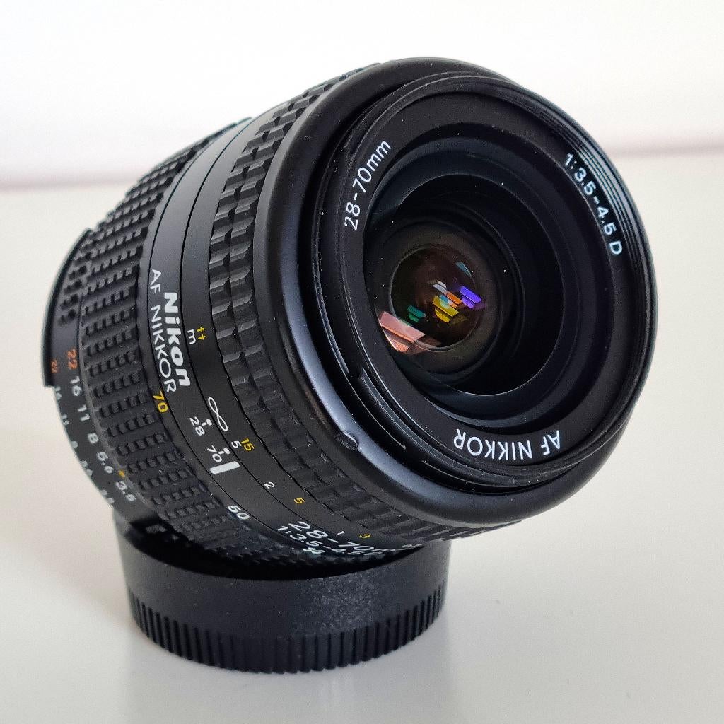 Nikon F 28-70mm f/3.5-4.5 AF-D zoomlens (Japan), Ophalen of Verzenden, Gebruikt, Standaardlens, Zoom