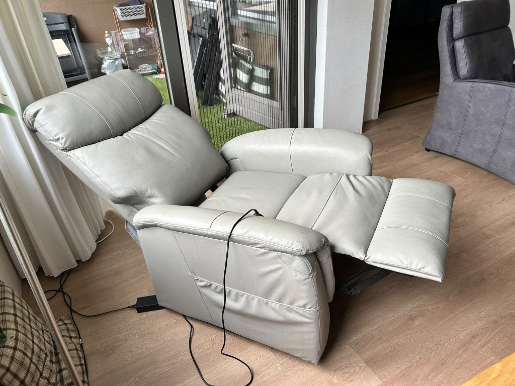 Sta- op (relax) stoel leren., Huis en Inrichting, Ophalen, Zo goed als nieuw, 50 tot 75 cm, Mooie leren stoel, in perfecte staat.